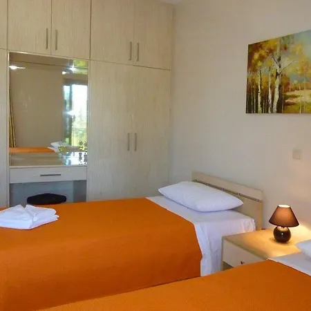 Sleeps 6 فيلة